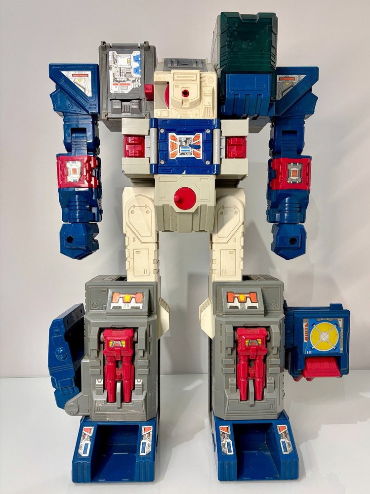 Vintage 1987 G1 Transformers Fortress Maximus – Body only with waist cannons
