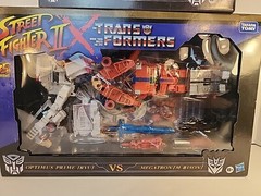 Street Fighter II x Transformers Optimus RYU vs Megatron BISO, KEN vs CHUN-LI