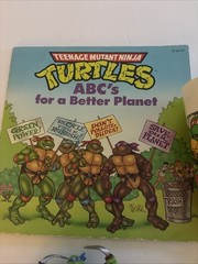 Vintage 90s TMNT Teenage Mutant Ninja Turtles Lot (Book, BK Cup, Keychain, Clip)