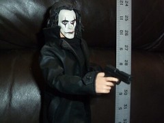THE CROW REEL TOYS 2002 BRANDON LEE 12 INCH FIGURE WITH SOUND OPENED complete