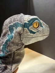 JURASSIC WORLD Baby Blue Dinosaur Animatronic Hand Puppet – Real FX Wow Stuff