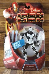 2008 IRON MAN Satellite Armor Double Missle Blast Action Figure READ
