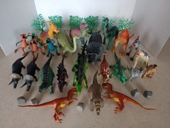 35 Toy Dinosaurs Trees Rocks Monsters Roaring Triceratops Apatosaurus T-Rex Used