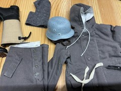 3R DID/AL/UJINDOU UD9041 GERMAN PANZERGRENADIER KHARKOV 1943 WINTER UNIFORM