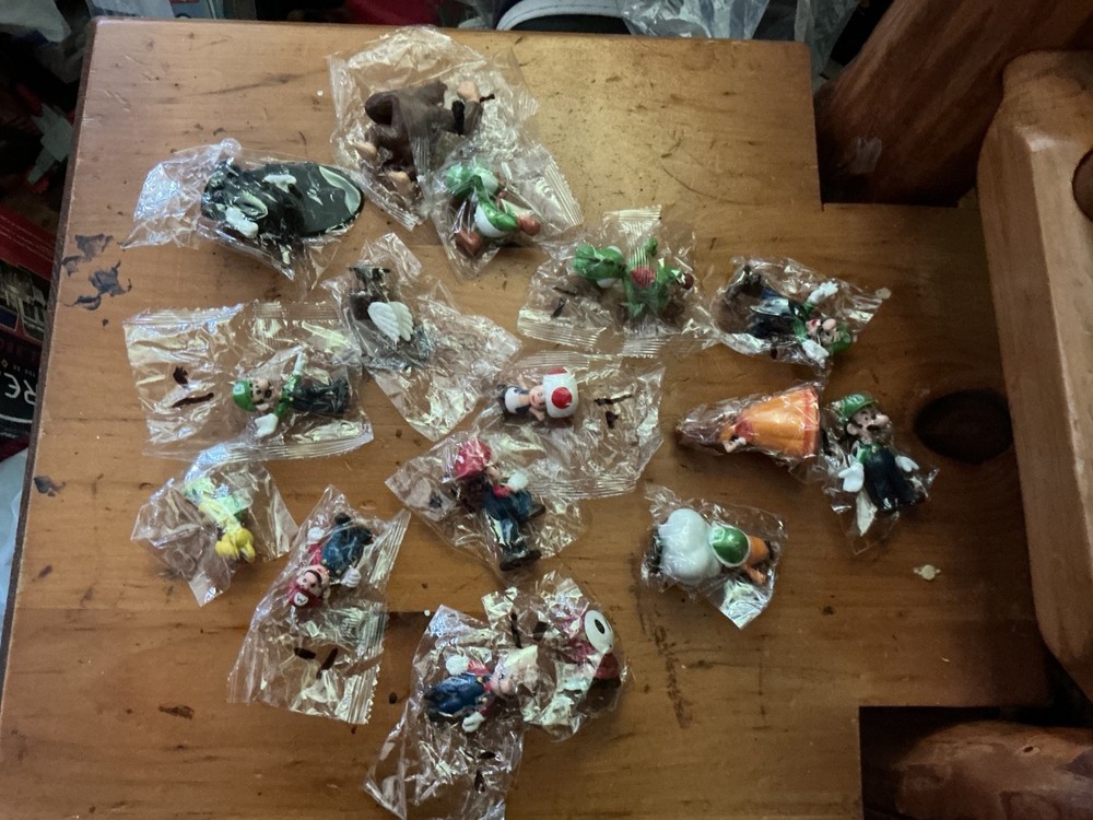 Lot Of 16 Nintendo Figures pvc Nintendo Super Mario Donkey Kong
