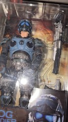– DAMAGED – NECA / Player Select – Gears of War 2 : Cog Soldier – Action Figure