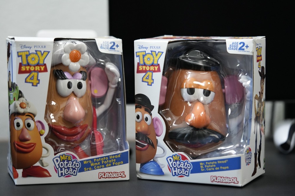 Disney Pixar Toy Story 4 Mr & Mrs Potato Head Playskool New Lot of 2