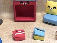 Shopkins Happy Places Puppy Parlor Decorator’s Pack Miniature Decor Home Used
