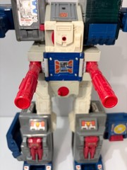 Vintage 1987 G1 Transformers Fortress Maximus – Body only with waist cannons