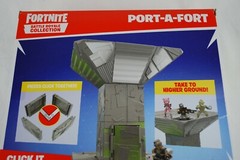 *New* EPIC GAMES Boy’s Fortnite Port A FORT DISPLAY SET Ages 8 Years & Up 63510