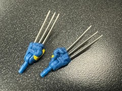 Hasbro Marvel Legends 6″ Scale DEADPOOL 3 (WOLVERINE BLUE YELLOW CLAW HANDS)1/12