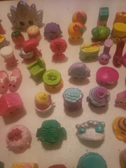 SHOPKINS FIGURES LOT OF 212 MULTIPLE SERIES LOT VGC