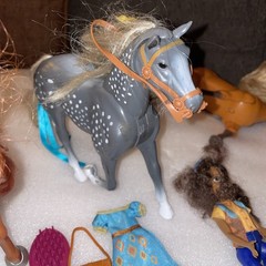 Dreamworks Spirit – Lot Of 4 Horses 3 Dolls