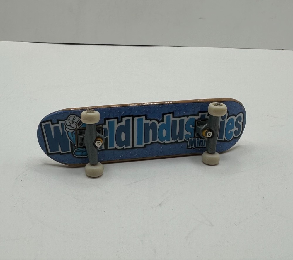 World Industries Tech Deck micro mini 45mm fingerboard skateboard vintage rare