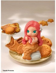 POP MART x Molly Carb-Lover Baking Time Series Figure Dolls – Taiyaki Princess