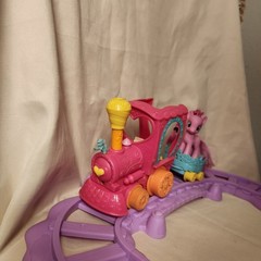 Hasbro My Little Pony Magic Friendship Express Train Set – Loco not working