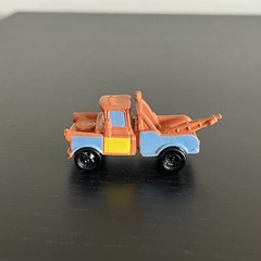 Disney Pixar Cars 2 Tow Mater Figure PVC Toy Stationary Wheels 2.25in