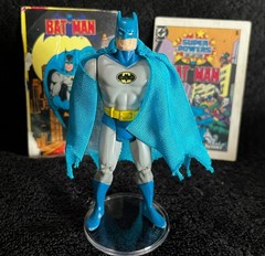 1984 BATMAN • COMPLETE w/VINTAGE COMIC & SPEC • VINTAGE DC SUPER POWERS