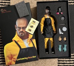 WOLFKING 1/6 Scale Chemical Poisoning Teacher Breaking Bad Heisenberg MIB