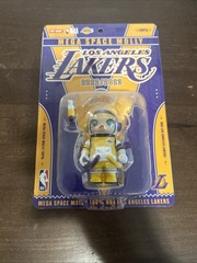 Pop Mart Mega Space Molly x NBA Los Angeles LA Lakers Special Edition Figure NEW