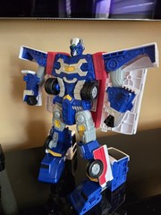 Hello Carbot Iront Transforming Robot Figure