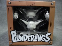 Plunderlings NEW * Feral Zombone * Lone Coconut Action Figure Monster Pirate