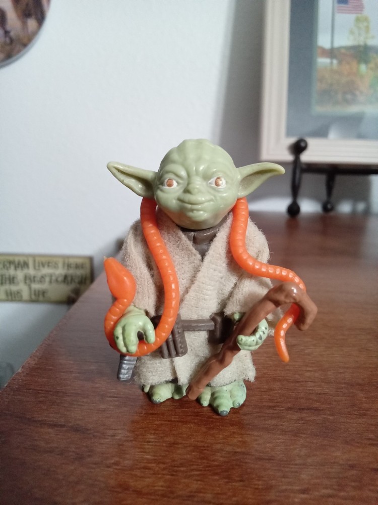 Vintage Kenner Star Wars 1980 Yoda Figure Complete w/ Orange Snake HK *PLS READ*