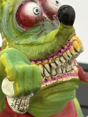 VRHTF RARE SUPER COOL ED “BIG DADDY” ROTH RAT FINK ” WITH COOL CAR”