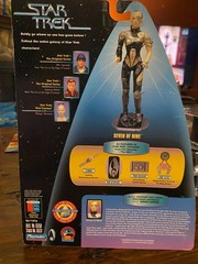 PLAYMATES TOYS STAR TREK VOYAGER SEVEN OF NINE Figure Unopened