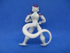 S.H.Figuarts Dragon Ball Z Final Form Frieza Action Figure 4.5″