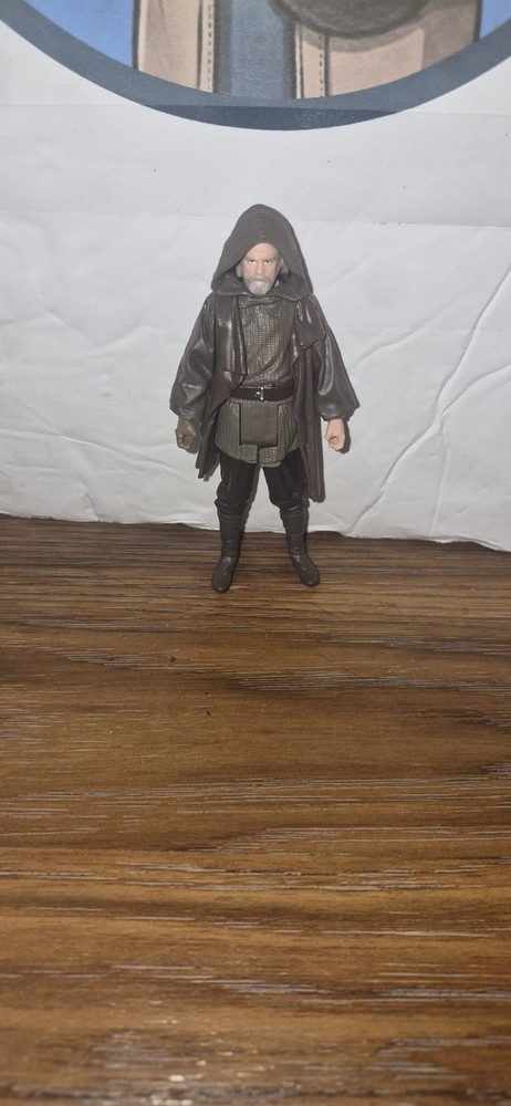 Star Wars Old Luke Skywalker Last Jedi Force Link Jedi Exile 3.75″ Action Figure
