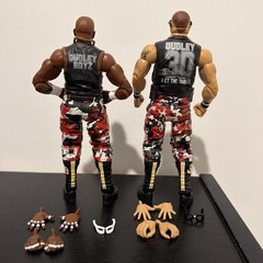 WWE Elite From the Vault Bubba Ray Dudley & D-Von Dudley Ringside Dudley Boyz
