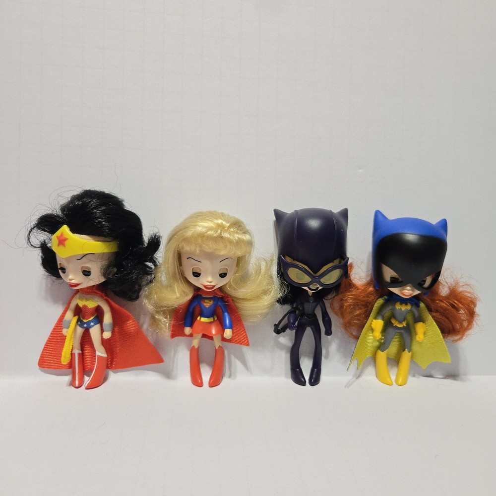 DC Super Hero Girls Posable Mini Dolls Catwoman Batgirl Wonderwoman Supergirl