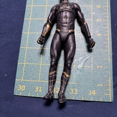 Diamond Select Marvel Select Spider-Man No Way Home Black/Gold Suit 7” Figure