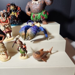 Disney Moana 10 pc Deluxe Figurine Playset Lot with extra figure (Maui as Shark)