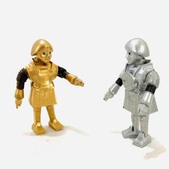 Articulated Twiki Robot for 3.75 in & 6 in Figure Diorama (1:18 & 1:12 )