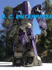 TRANSFORMERS PRIME BEAST HUNTERS SHOCKWAVE VOYAGER CLASS NEW IN BOX VIETNAM 2012