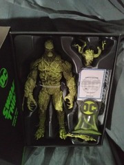 Mcfarlane Dc Multiverse Swampthing Megafig Glow In The Darrk