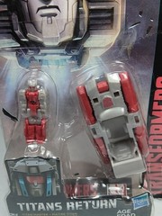 Transformers Generations Titans Return Loudmouth New- Packaging Has Some Wear