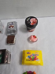 8 Shopkins Real Littles Lot Food Grocery Collectibles EVERYTHING PICTURED Shown