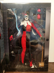 DC Direct – Harley Quinn – 13″ Deluxe Collector Figure – Open Box Complete