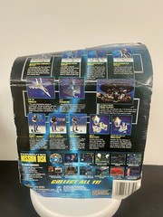 Independence Day ID4 Bendable Alien Officer With Bio-Containment Chamber 1996