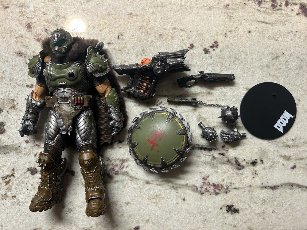 McFarlane Doom Slayer Elite Edition The Dark Ages 7″ Deluxe Action Figure
