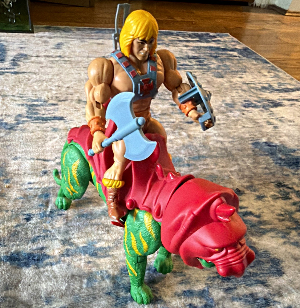Mattel Masters of the Universe He-Man & Battle Cat Set w/ Axe Sword Shield