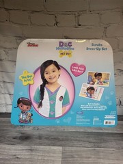 Disney Doc McStuffins Pet Vet Scrubs Dress-Up Set Outfit New Sealed 2015