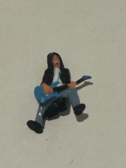 Homies Series 12 GUITAR HOMIE 1/32 Scale Figure Super Rare COMBINE SHIPPING