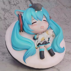 11CM Hatsune Miku Sleeping Anime Action Figure Desktop Ornament Kawaii