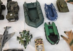 1990s era DAMAGED Military Vehicles Figures & Acc. Lot TANKS, Boats, Jeeps, Jets