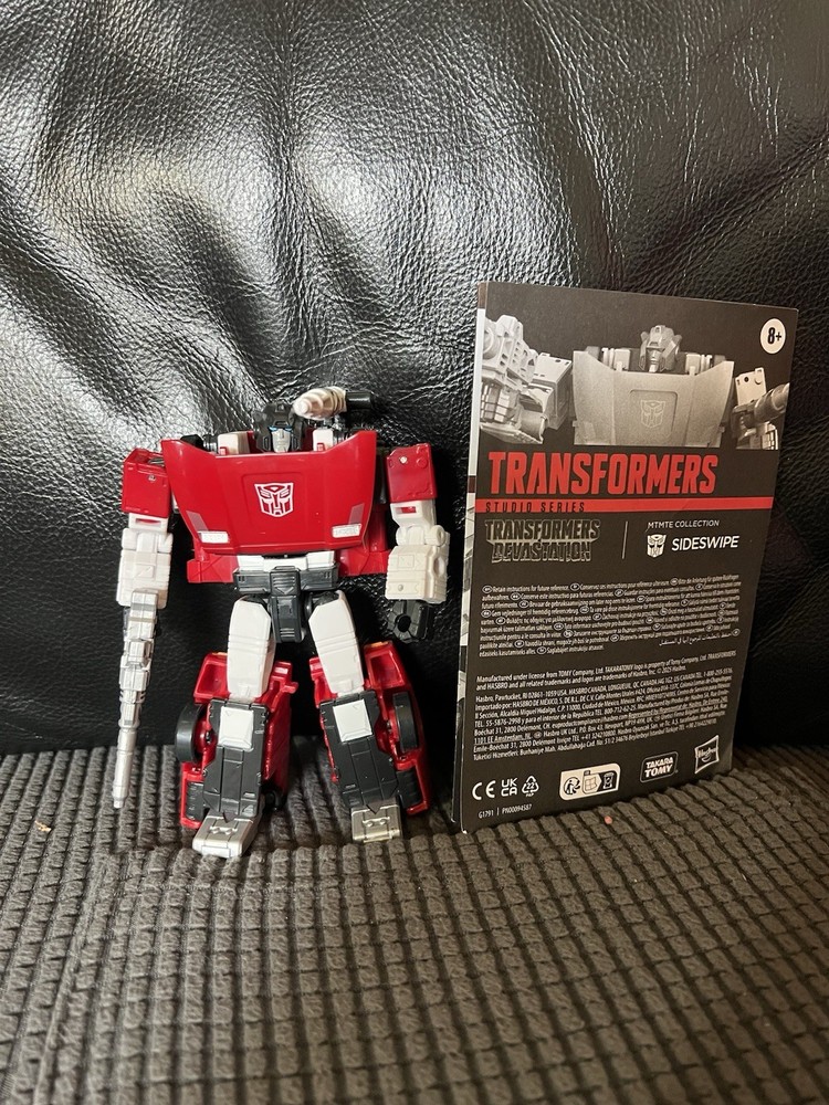 Transformers Studio Series Devastation Sideswipe Deluxe Class