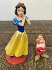 3.75″ Snow White on Red Stand PVC Plastic AND Grumpy Disney Snow White